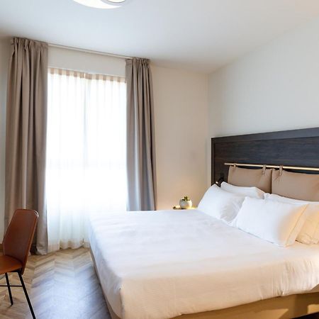 Hatelier Garda Home By Enjoy Garda Hotel Peschiera del Garda Extérieur photo