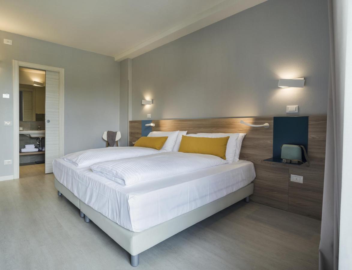 Hatelier Garda Home By Enjoy Garda Hotel Peschiera del Garda Extérieur photo