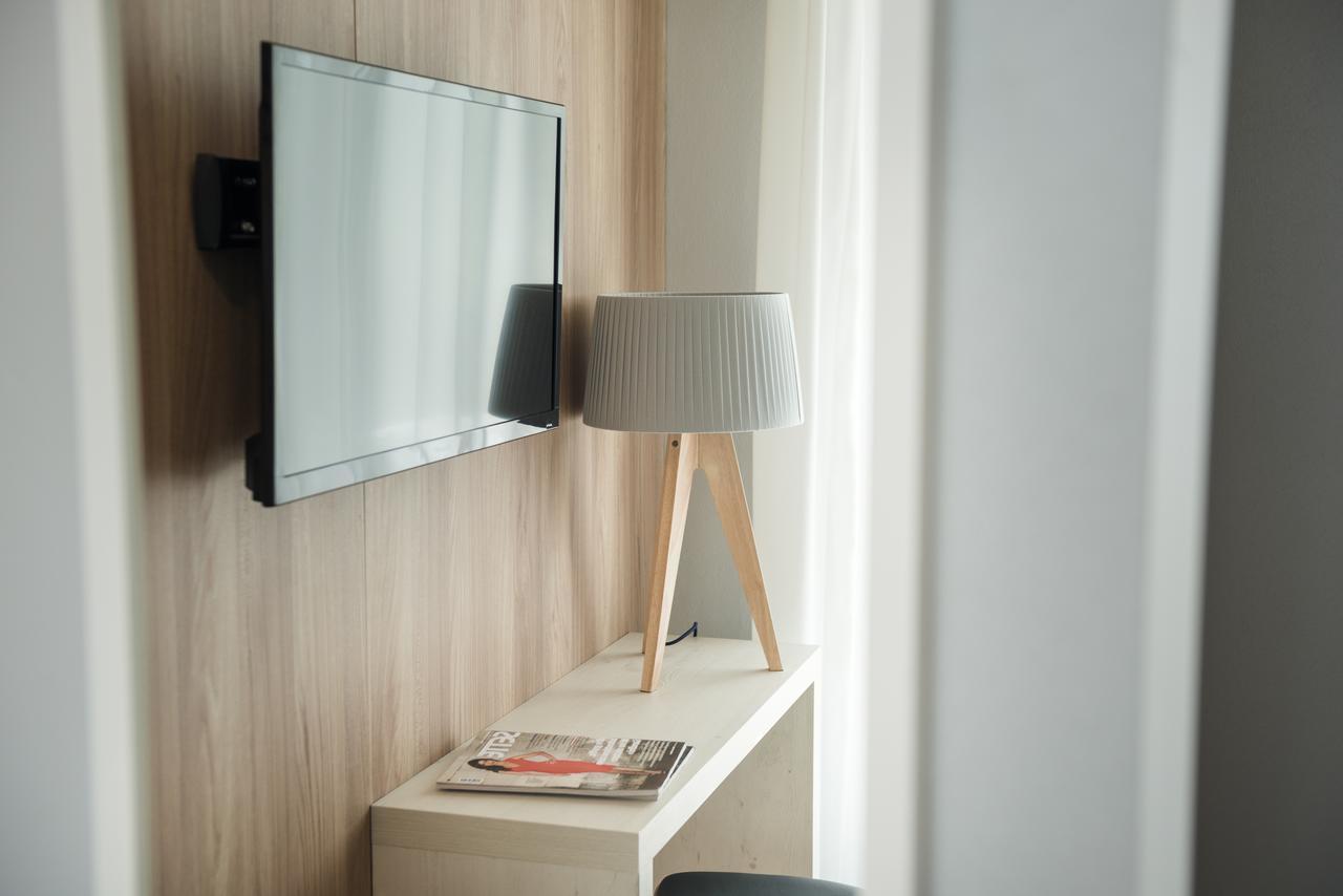 Hatelier Garda Home By Enjoy Garda Hotel Peschiera del Garda Extérieur photo